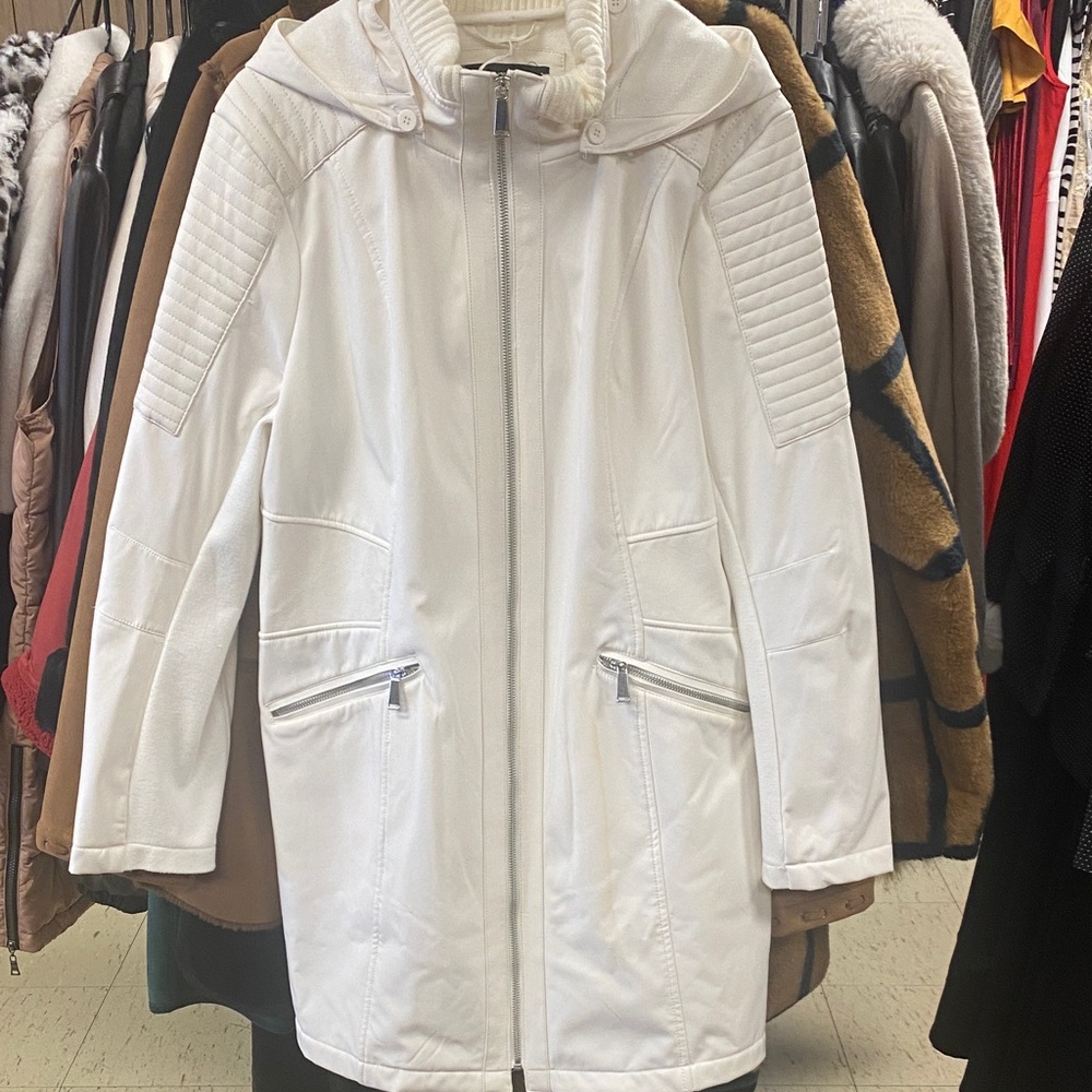 Avanti Women's White Ski Jacket
